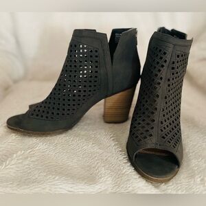 My pain is your gain. Recent surgery and can’t wear heels anymore.